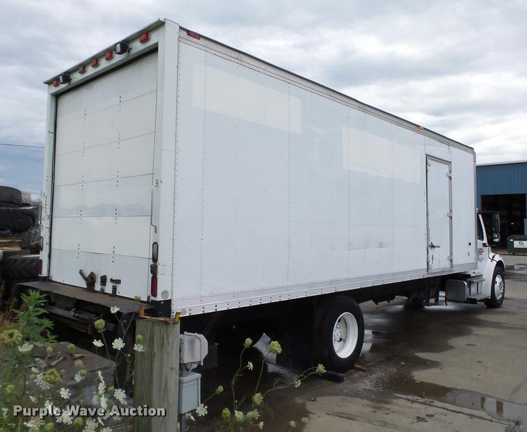 image for item K2176 2005 Freightliner Business Class M2 box truck