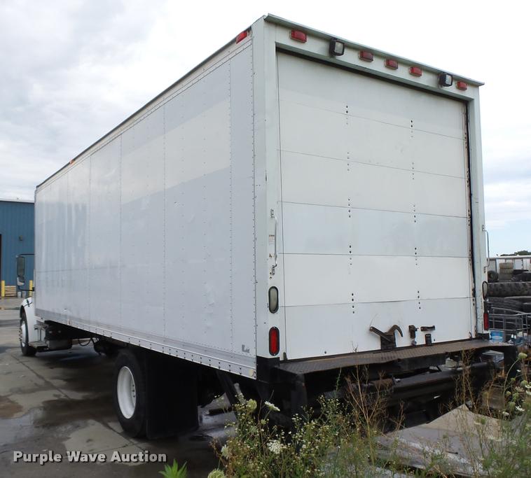 image for item K2176 2005 Freightliner Business Class M2 box truck