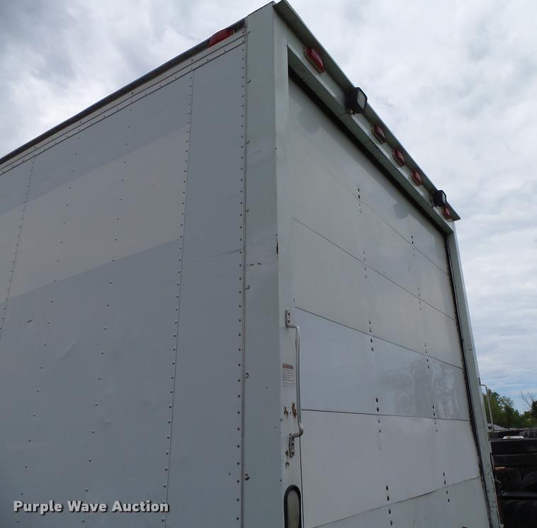 image for item K2176 2005 Freightliner Business Class M2 box truck