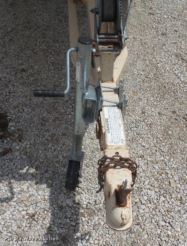 image for item K3613 1987 VIP Viscount boat