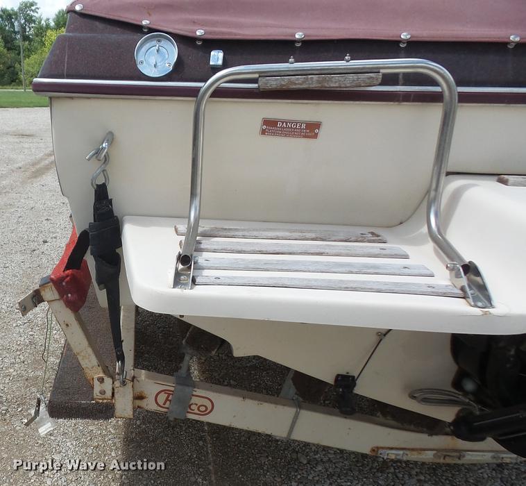 image for item K3613 1987 VIP Viscount boat