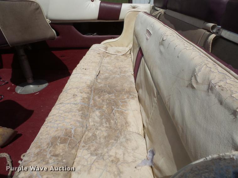 image for item K3613 1987 VIP Viscount boat