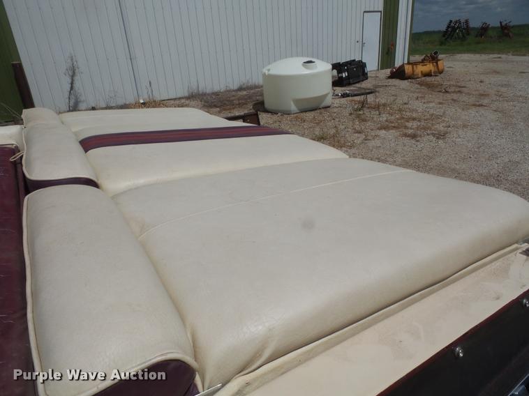 image for item K3613 1987 VIP Viscount boat