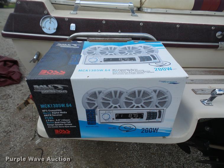 image for item K3613 1987 VIP Viscount boat