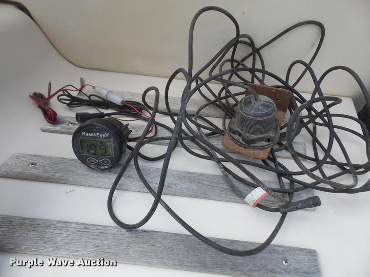 image for item K3613 1987 VIP Viscount boat