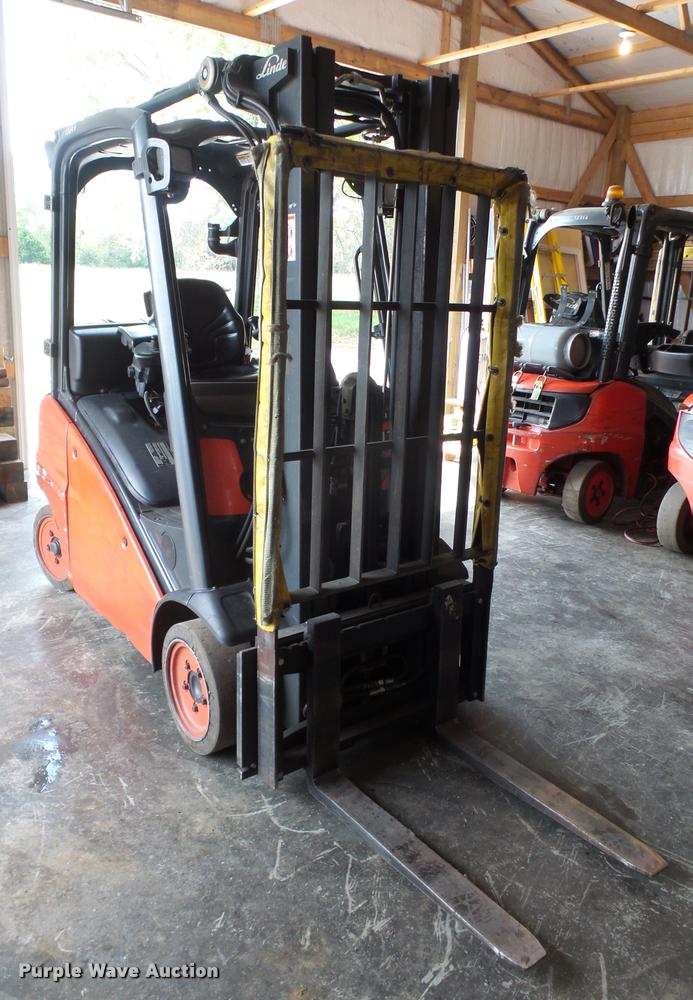 image for item K3715 Linde H18 forklift