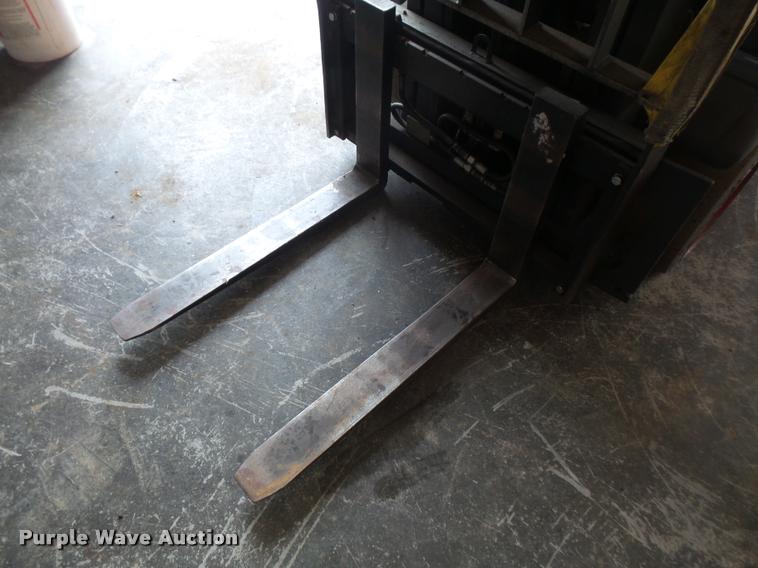 image for item K3715 Linde H18 forklift