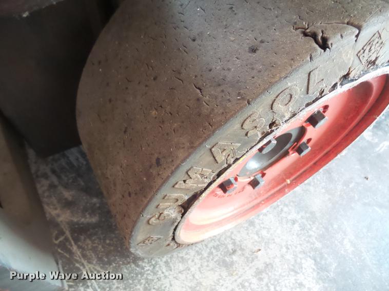 image for item K3716 Linde H18 forklift