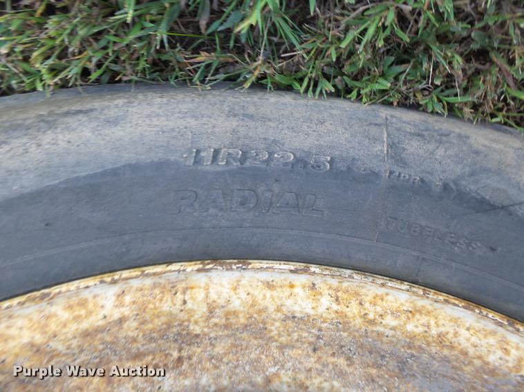 image for item K5688 1999 Ford F800 bucket truck