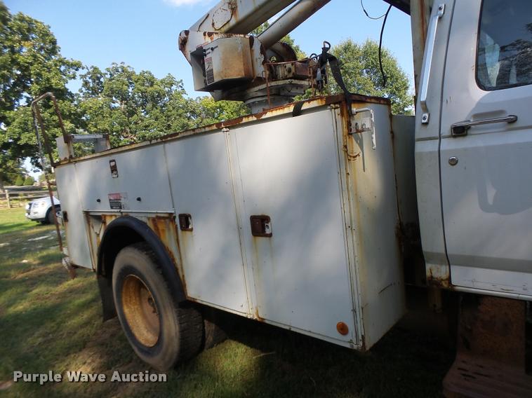 image for item K5688 1999 Ford F800 bucket truck