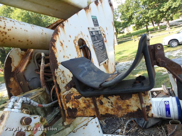 image for item K5688 1999 Ford F800 bucket truck