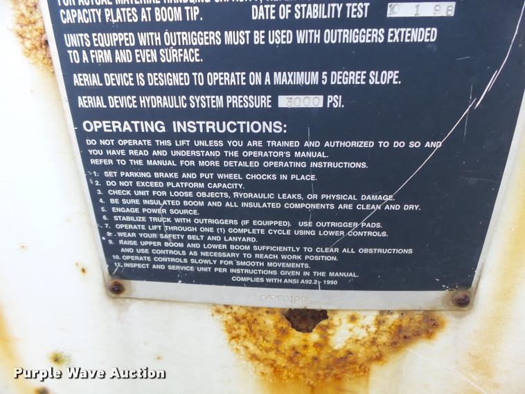 image for item K5688 1999 Ford F800 bucket truck