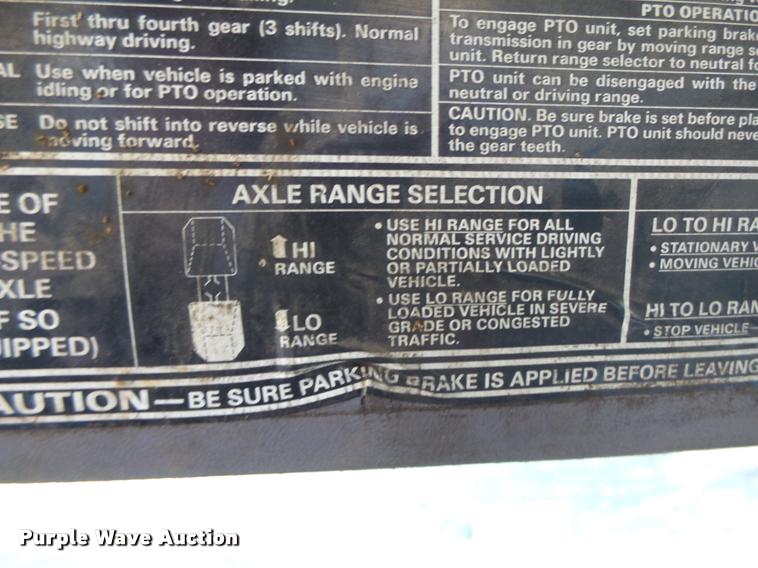 image for item K5688 1999 Ford F800 bucket truck