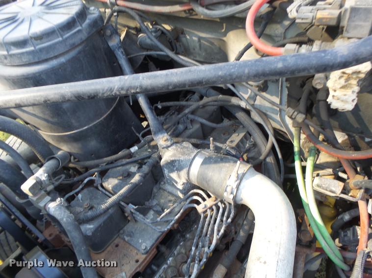 image for item K5688 1999 Ford F800 bucket truck