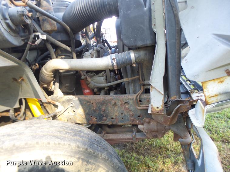 image for item K5688 1999 Ford F800 bucket truck