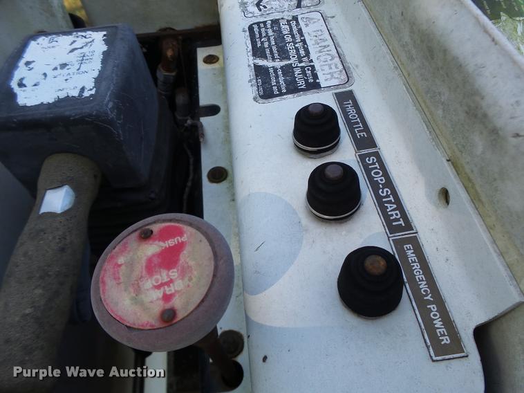 image for item K5688 1999 Ford F800 bucket truck