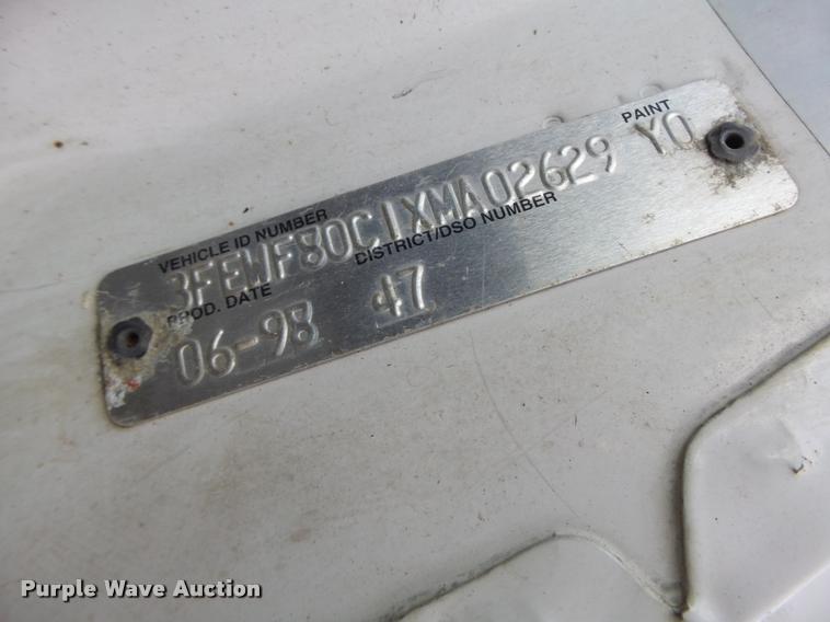 image for item K5688 1999 Ford F800 bucket truck