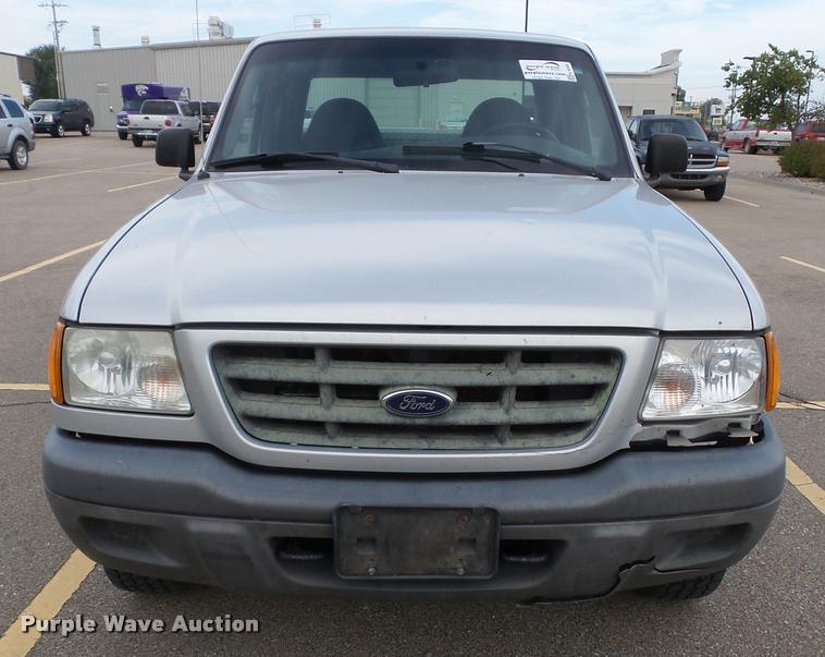 image for item K8208 2003 Ford Ranger SuperCab pickup truck