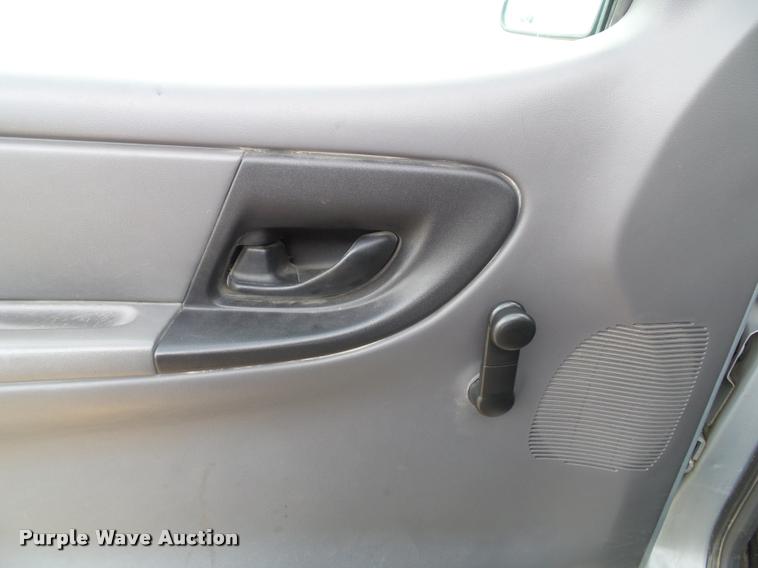 image for item K8208 2003 Ford Ranger SuperCab pickup truck