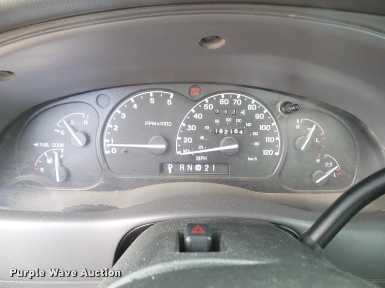 image for item K8208 2003 Ford Ranger SuperCab pickup truck