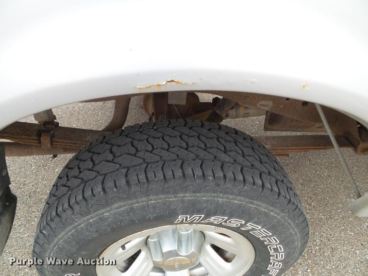 image for item K8208 2003 Ford Ranger SuperCab pickup truck