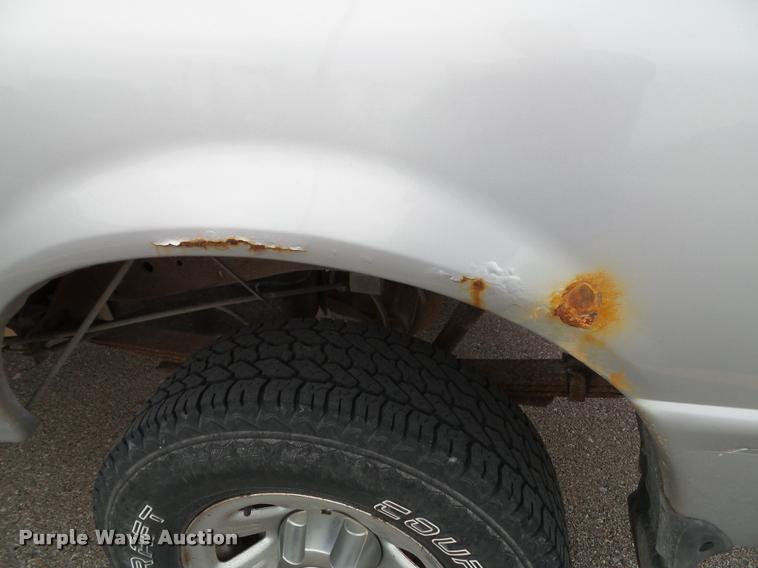 image for item K8208 2003 Ford Ranger SuperCab pickup truck