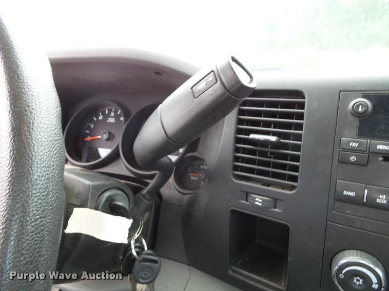 image for item K8223 2008 Chevrolet Silverado 1500 pickup truck