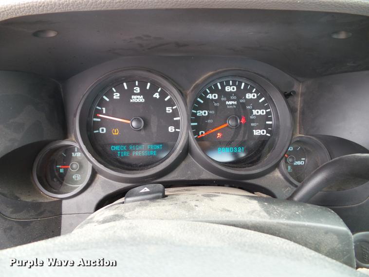 image for item K8223 2008 Chevrolet Silverado 1500 pickup truck