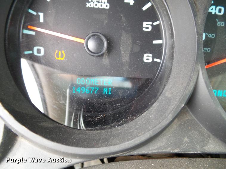 image for item K8223 2008 Chevrolet Silverado 1500 pickup truck