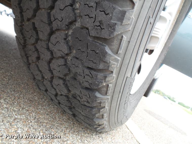 image for item K8223 2008 Chevrolet Silverado 1500 pickup truck