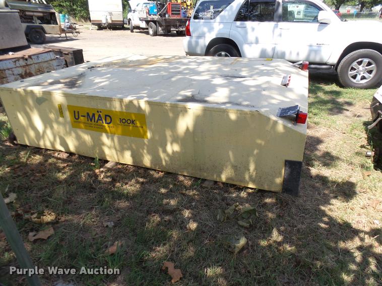 image for item L1589 U-Mad 100K crash attenuator