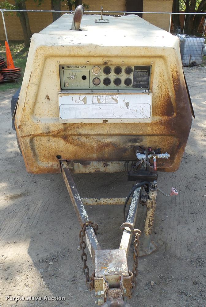 image for item L1590 1995 Ingersoll Rand D185WJD air compressor