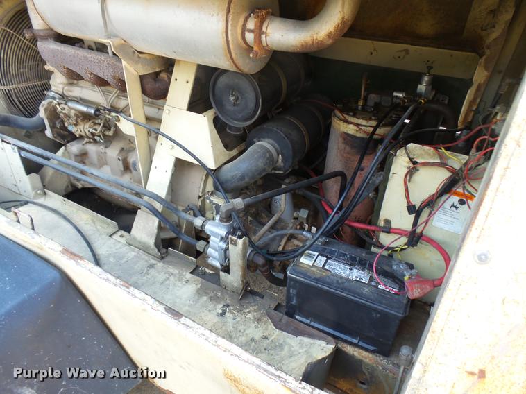image for item L1590 1995 Ingersoll Rand D185WJD air compressor