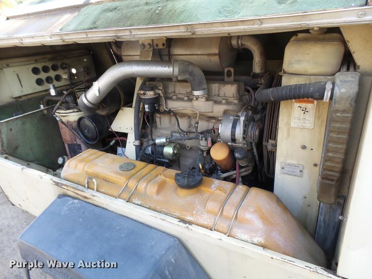 image for item L1590 1995 Ingersoll Rand D185WJD air compressor