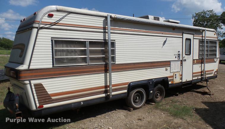 image for item L1592 Holiday Rambler Ramolette camper