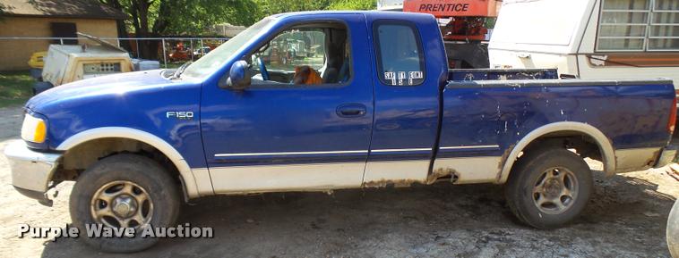 image for item L1593 1997 Ford F150 XLT SuperCab pickup truck