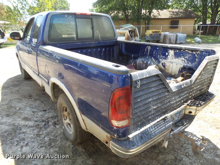 image for item L1593 1997 Ford F150 XLT SuperCab pickup truck