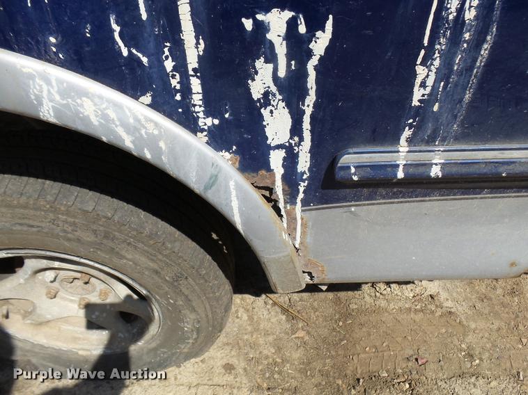 image for item L1593 1997 Ford F150 XLT SuperCab pickup truck