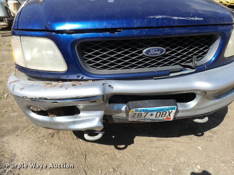 image for item L1593 1997 Ford F150 XLT SuperCab pickup truck