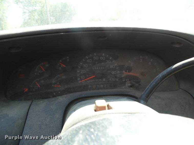 image for item L1593 1997 Ford F150 XLT SuperCab pickup truck