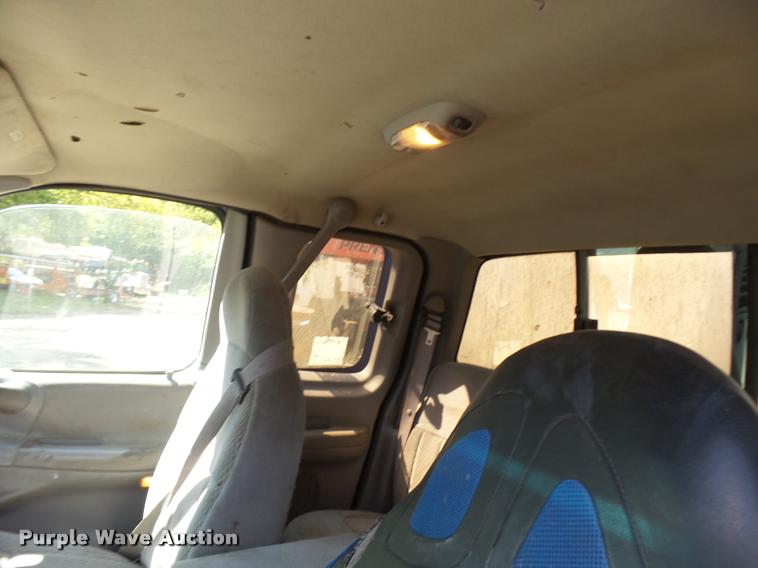 image for item L1593 1997 Ford F150 XLT SuperCab pickup truck