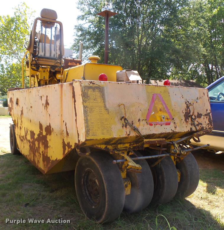 image for item L1594 Bros SP3000 pneumatic roller