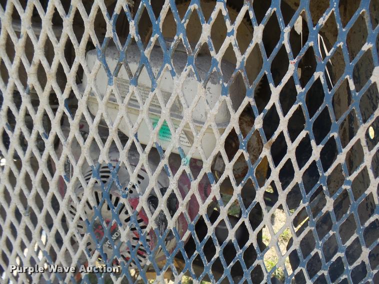 image for item L1596 1990 Ford L8000 flatbed truck