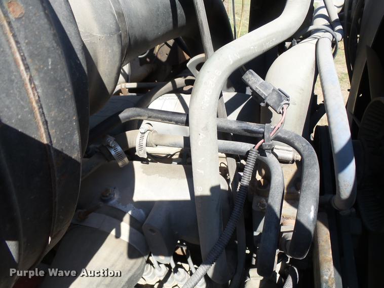 image for item L1596 1990 Ford L8000 flatbed truck