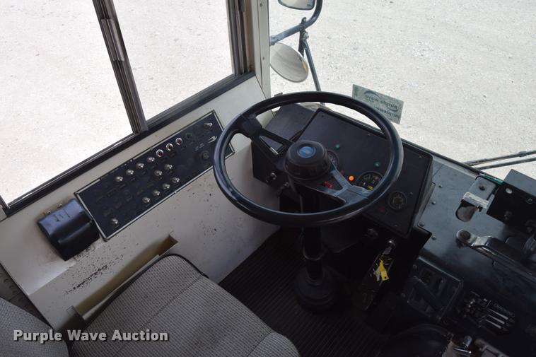 image for item L2598 1992 Blue Bird TC2000 school bus