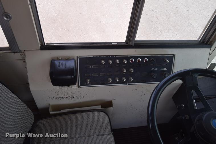 image for item L2598 1992 Blue Bird TC2000 school bus