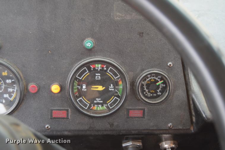 image for item L2598 1992 Blue Bird TC2000 school bus