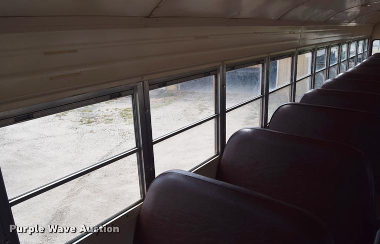 image for item L2598 1992 Blue Bird TC2000 school bus