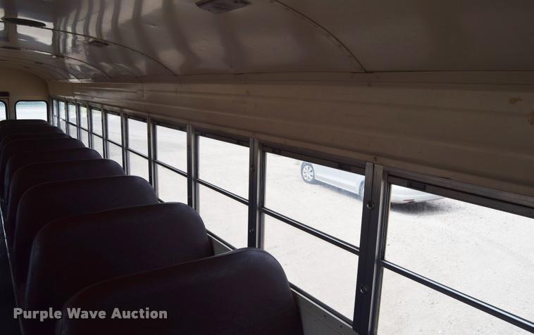 image for item L2598 1992 Blue Bird TC2000 school bus