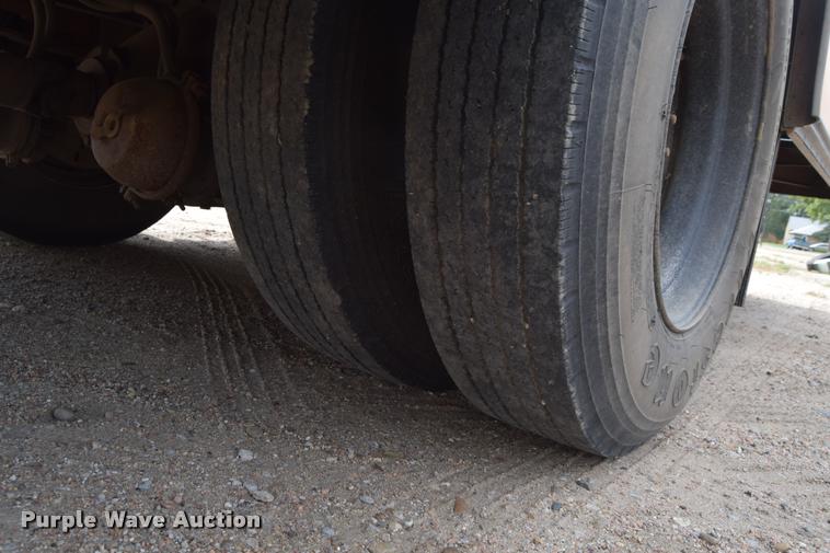 image for item L2598 1992 Blue Bird TC2000 school bus